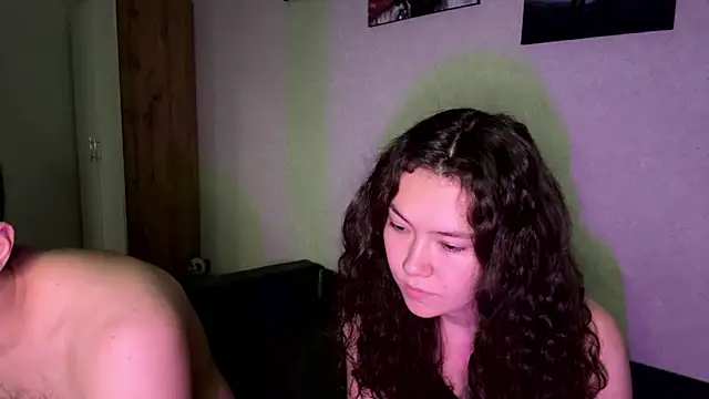 Tw1nFlame online show from November 2025 04:56:02 PM