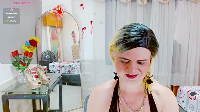 Dolldirtyxxx online show from February 2026 02:00:01 AM