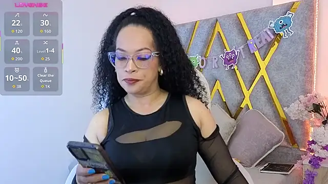Cintiia Holmes online show from February 2026 10:53:01 PM