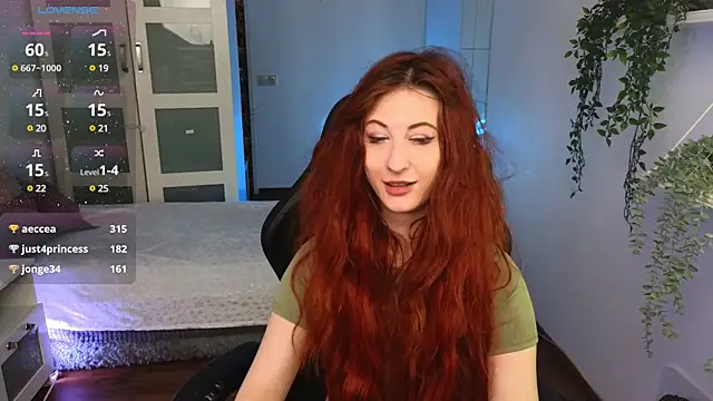 Snapshot of Katy_diamond_ chatting on February 2025 12:05:02 PM Katy diamond online show from February 2025 12:05:02 PM