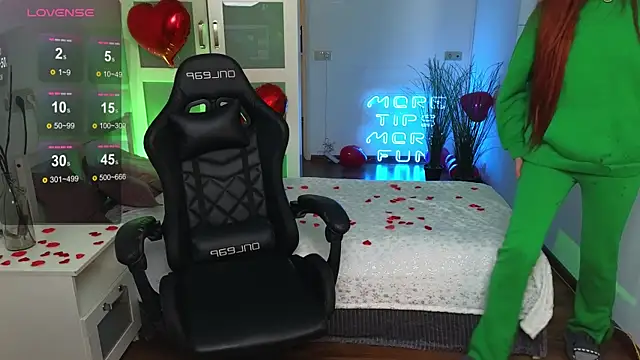 Snapshot of Katy_diamond_ chatting on February 2025 05:30:01 AM Katy diamond online show from February 2025 05:30:01 AM