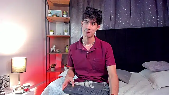 NovaaWheler online show from November 2025 10:42:01 PM