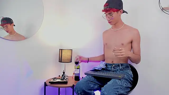 NovaaWheler online show from March 2025 09:13:02 PM