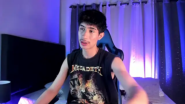 NovaaWheler online show from October 2025 07:04:01 PM