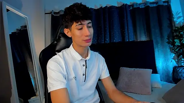 NovaaWheler online show from April 2026 12:28:01 PM