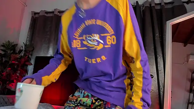 NovaaWheler online show from February 2026 12:03:02 PM