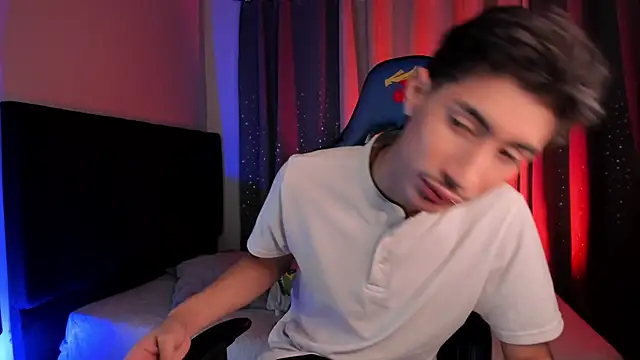 NovaaWheler online show from October 2025 08:42:01 PM