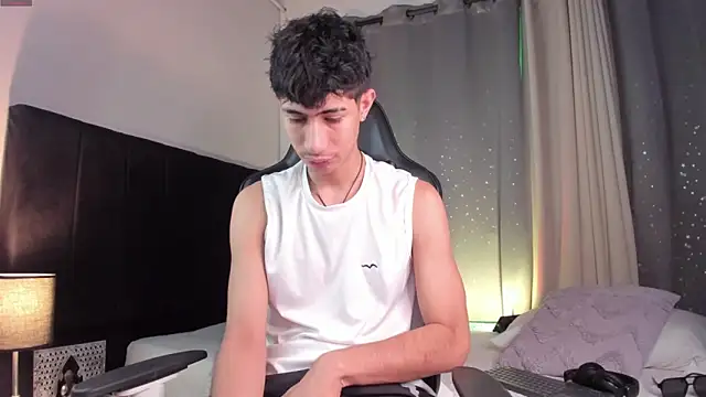 NovaaWheler online show from September 2025 04:07:01 PM