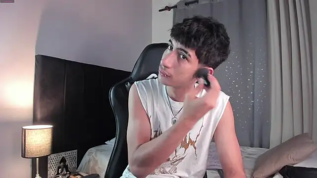 NovaaWheler online show from September 2025 07:27:01 PM