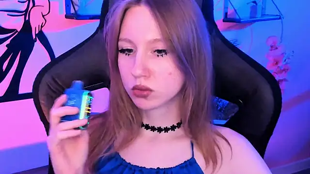 Snapshot of DariaTate chatting on October 2025 11:53:01 AM DariaTate online show from October 2025 11:53:01 AM