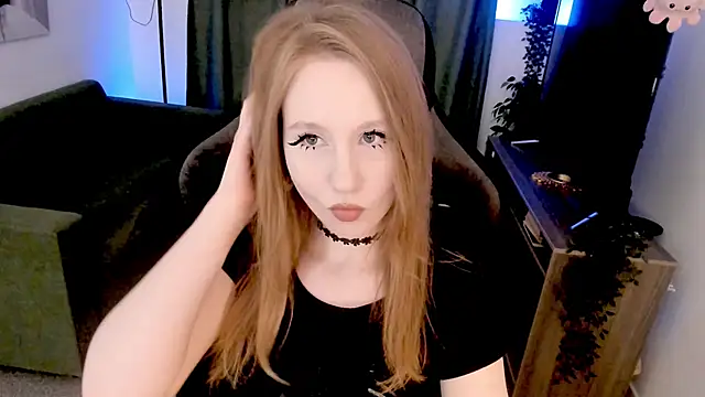 DariaTate online show from April 2026 11:03:02 AM