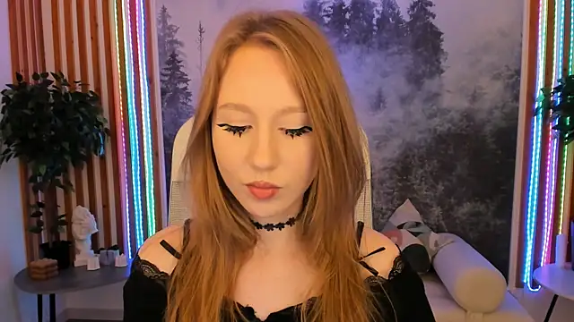 DariaTate online show from July 2026 12:44:01 PM