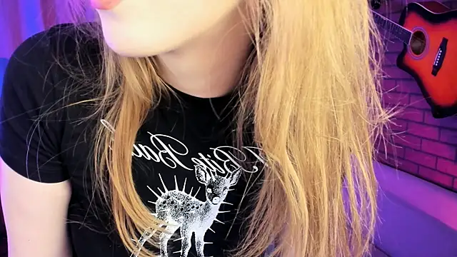 DariaTate online show from April 2026 11:38:01 AM