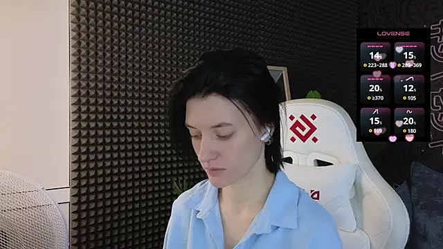 roxy riot  online show from December 2025 03:02:01 AM