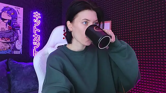 roxy riot  online show from March 2025 01:31:02 AM