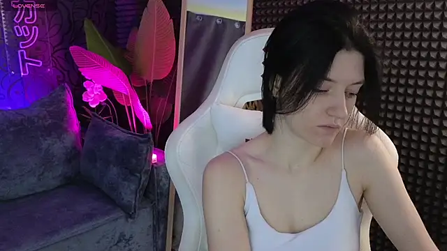 roxy riot  online show from September 2025 01:23:01 AM