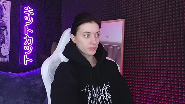 roxy riot  online show from March 2025 01:28:01 AM