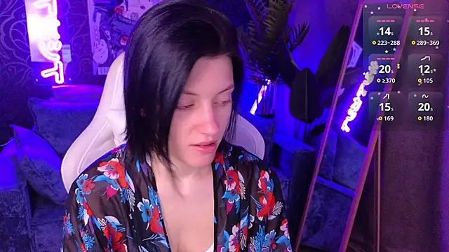 roxy riot  online show from March 2026 01:29:02 AM