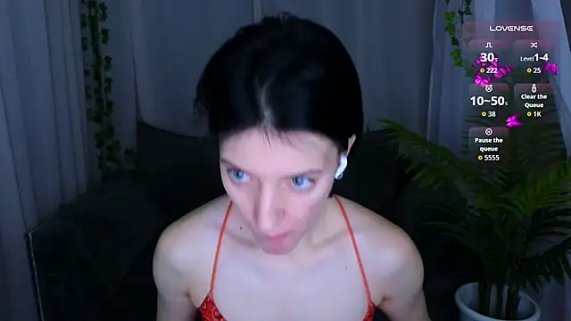 roxy riot  online show from November 2025 01:21:01 AM