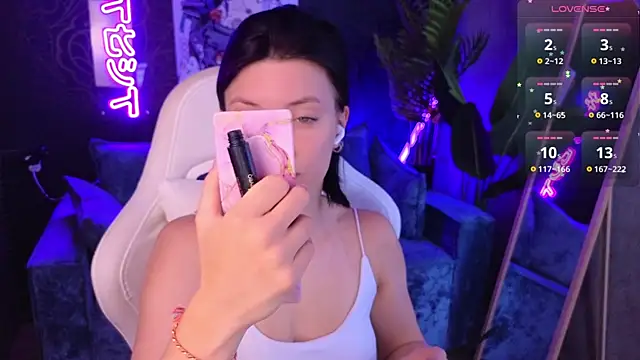 roxy riot  online show from March 2026 01:28:01 AM