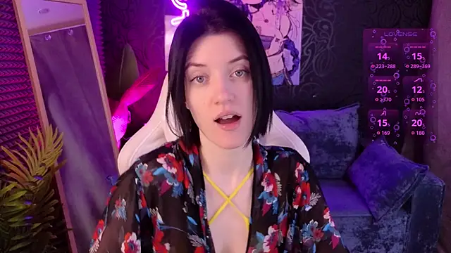 roxy riot  online show from December 2025 01:19:02 AM