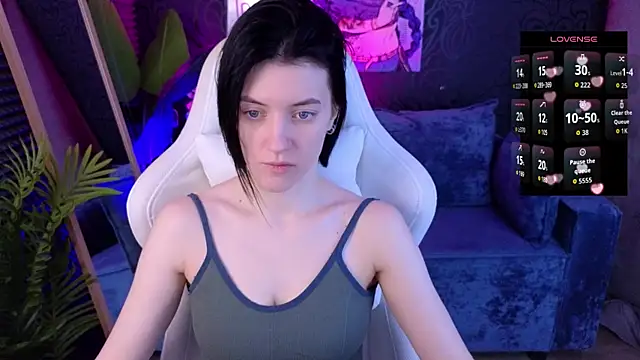 roxy riot  online show from November 2025 01:28:01 AM