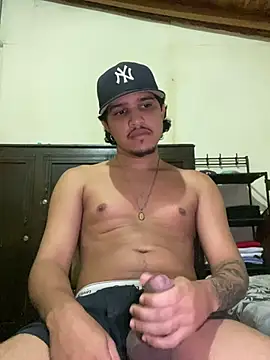 Snapshot of daniel6916 chatting on February 2025 04:08:02 AM daniel6916 online show from February 2025 04:08:02 AM