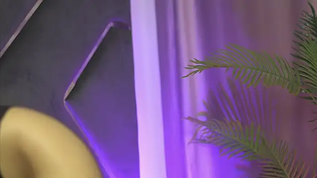 LilaRoses online show from September 2025 04:44:01 AM