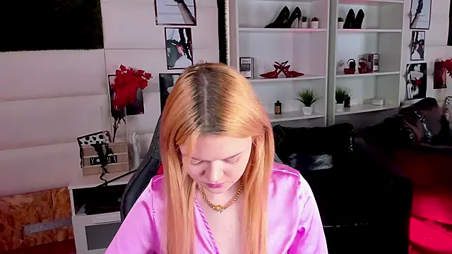 Snapshot of AdeleCartier chatting on February 2025 05:46:02 AM AdeleCartier online show from February 2025 05:46:02 AM