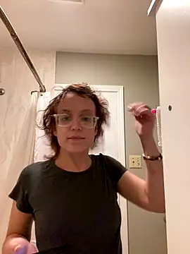 Snapshot of grassXass420 chatting on September 2025 03:01:01 AM grassXass420 online show from September 2025 03:01:01 AM