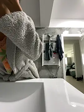 BonyBon29 online show from November 2025 07:00:02 AM