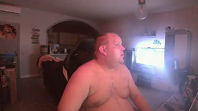 Hotfire-112 online show from March 2026 10:18:01 PM