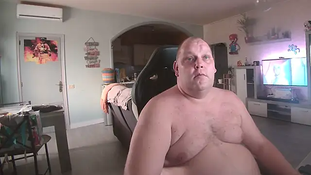 Hotfire-112 online show from March 2026 07:04:01 PM