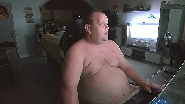 Hotfire-112 online show from April 2026 09:21:02 PM