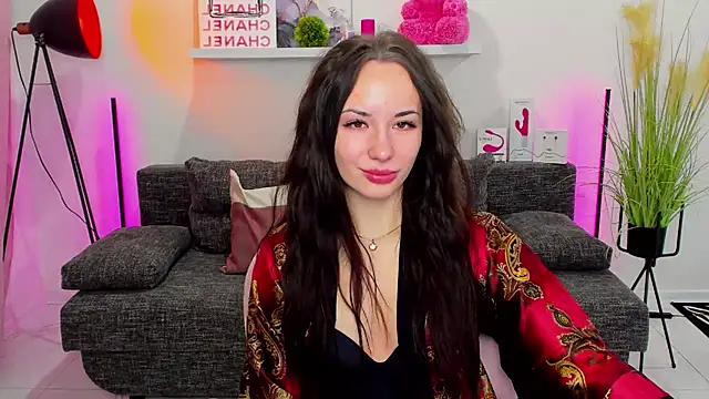 Snapshot of Suga_babe chatting on March 2025 06:29:01 AM Suga babe online show from March 2025 06:29:01 AM