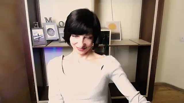  AngeliaFlow  online show from October 2025 07:18:02 AM