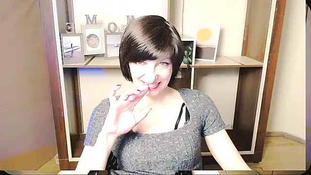  AngeliaFlow  online show from May 2026 08:10:02 AM