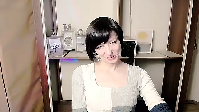  AngeliaFlow  online show from February 2026 09:05:02 AM