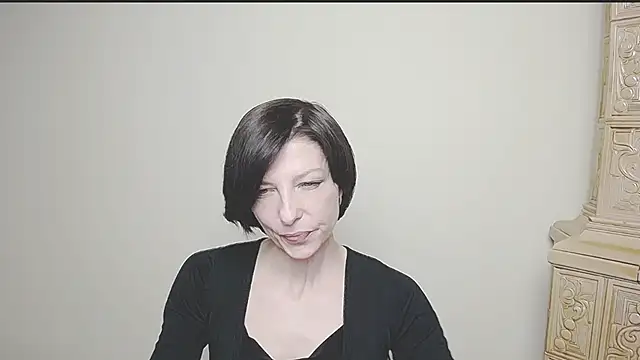 Snapshot of _AngeliaFlow_ chatting on February 2025 07:23:01 AM AngeliaFlow online show from February 2025 07:23:01 AM