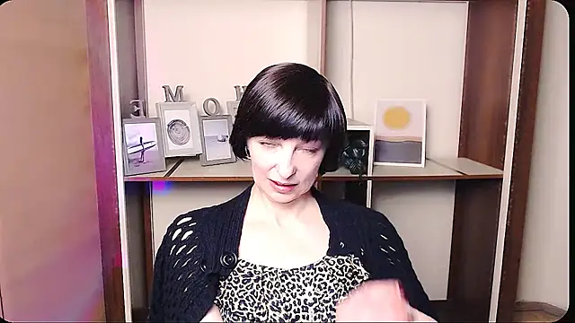  AngeliaFlow  online show from March 2026 12:06:02 PM