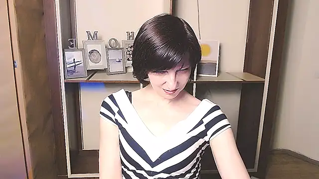  AngeliaFlow  online show from April 2026 12:29:02 PM