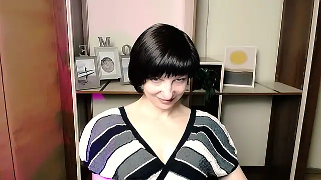  AngeliaFlow  online show from March 2026 09:01:01 AM