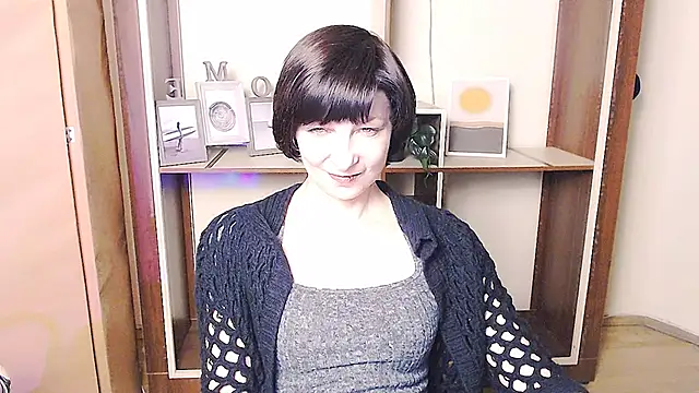  AngeliaFlow  online show from April 2026 07:57:01 AM