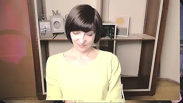  AngeliaFlow  online show from May 2026 08:39:01 AM