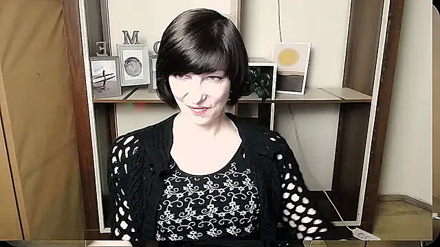 Snapshot of _AngeliaFlow_ chatting on June 2026 08:48:01 AM AngeliaFlow online show from June 2026 08:48:01 AM