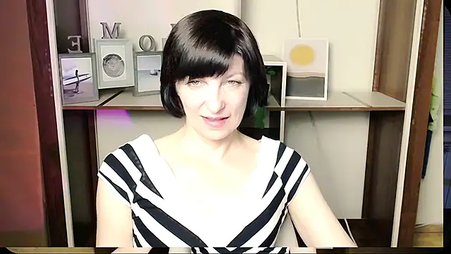Snapshot of _AngeliaFlow_ chatting on July 2026 08:21:01 AM AngeliaFlow online show from July 2026 08:21:01 AM