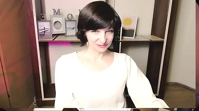  AngeliaFlow  online show from May 2026 09:50:01 AM