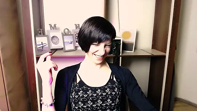  AngeliaFlow  online show from November 2025 07:52:02 AM