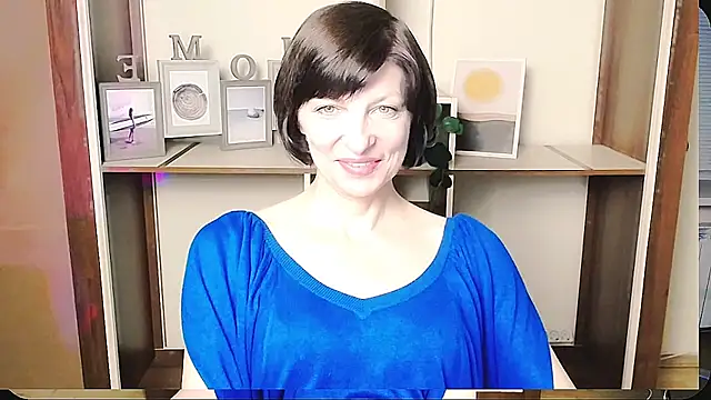 Snapshot of _AngeliaFlow_ chatting on June 2026 07:03:02 AM AngeliaFlow online show from June 2026 07:03:02 AM