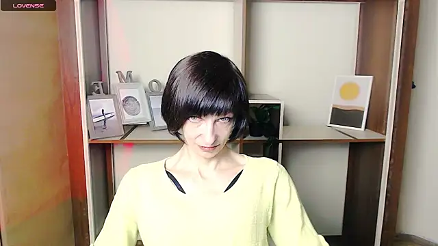 Snapshot of _AngeliaFlow_ chatting on October 2025 06:47:02 AM AngeliaFlow online show from October 2025 06:47:02 AM